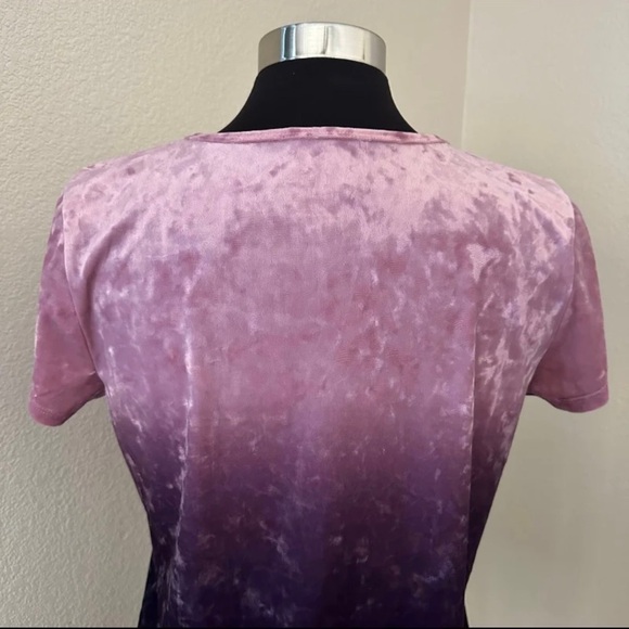 American Eagle Vintage Y2K halloween Pink Purple Ombré Velvet T
Shirt - Picture 6 of 10